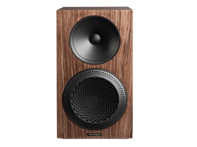 Paradigm Premier Series v2 Bookshelf Speaker In Walnut - Premier 220B v2 (W)